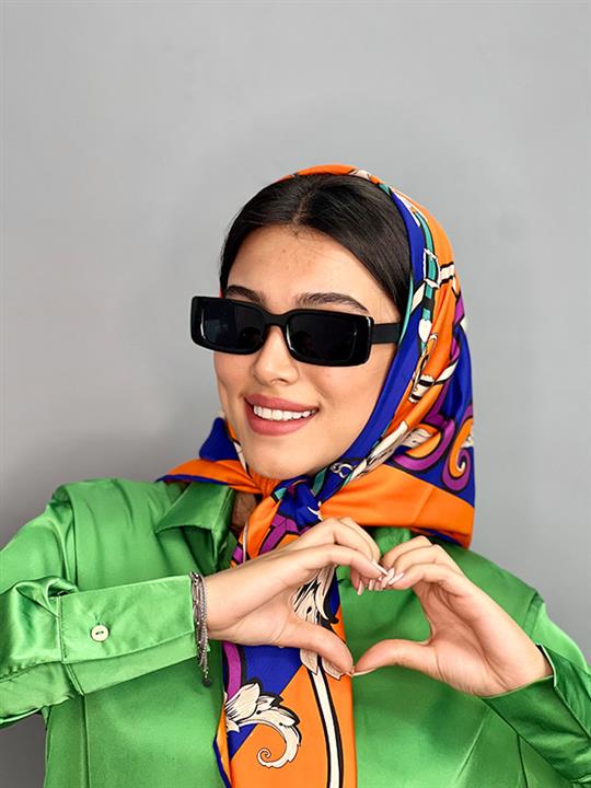 عینک آفتابی اورجینال زنانه مشکی مستطیلی برند پرادا
